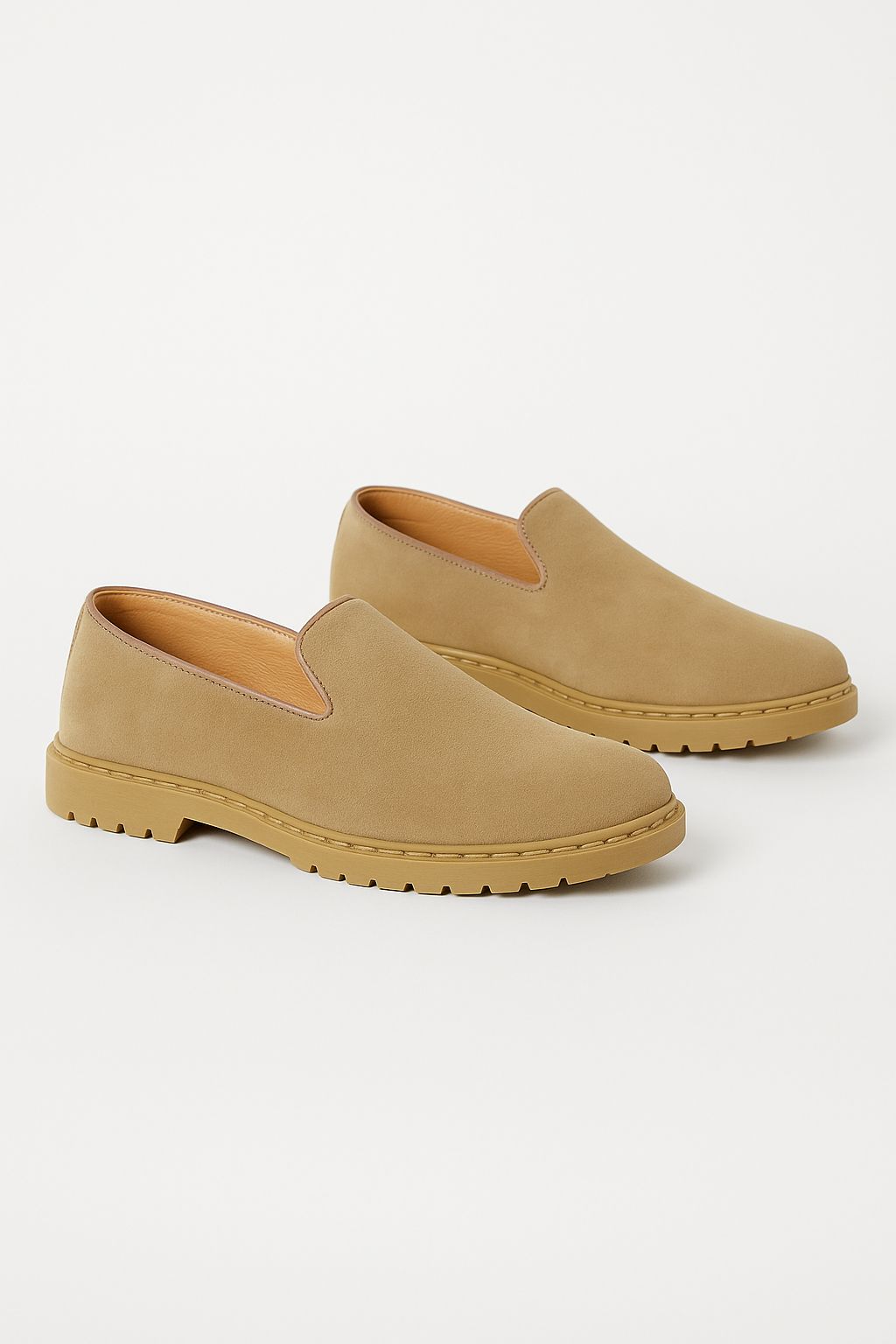 Mocassim elegante em camurça
